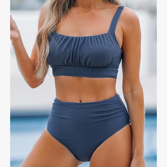 Cupshe Women's Navy Bikini Set with Adjustable Straps - Picture 2 of 13